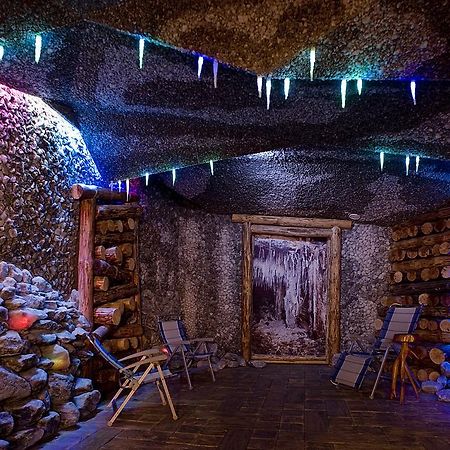 Hotel Sutoris Bochnia Dış mekan fotoğraf